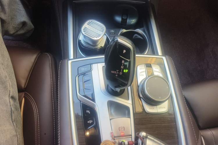 Used BMW 7 Series 2021 730Li Luxury Package Gear Lever