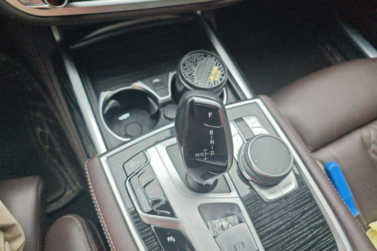 Used BMW 7 Series 2021 730Li M Sport Package Gear Lever