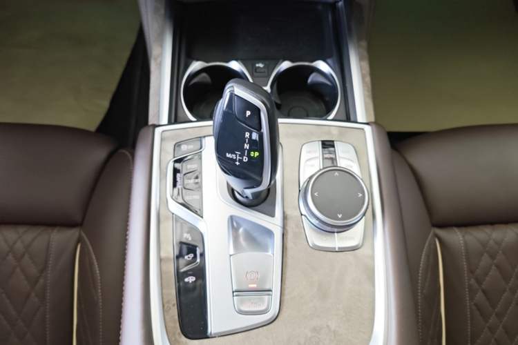 Used BMW 7 Series 2021 740Li Leading Edition Luxury Package Gear Lever