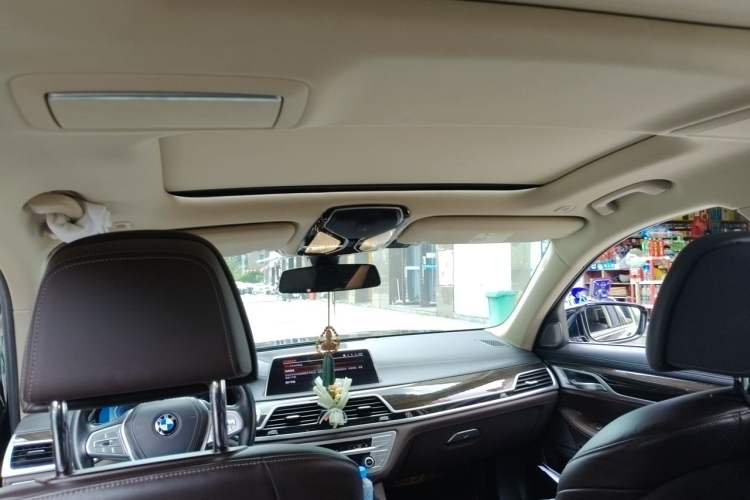 Used BMW 7 Series 2021 730Li Luxury Package Headliner