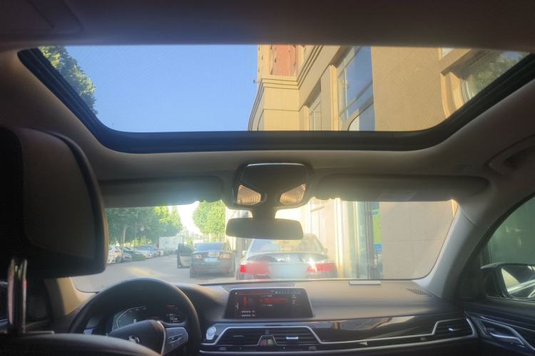 Used BMW 7 Series 2021 730Li Luxury Package Headliner