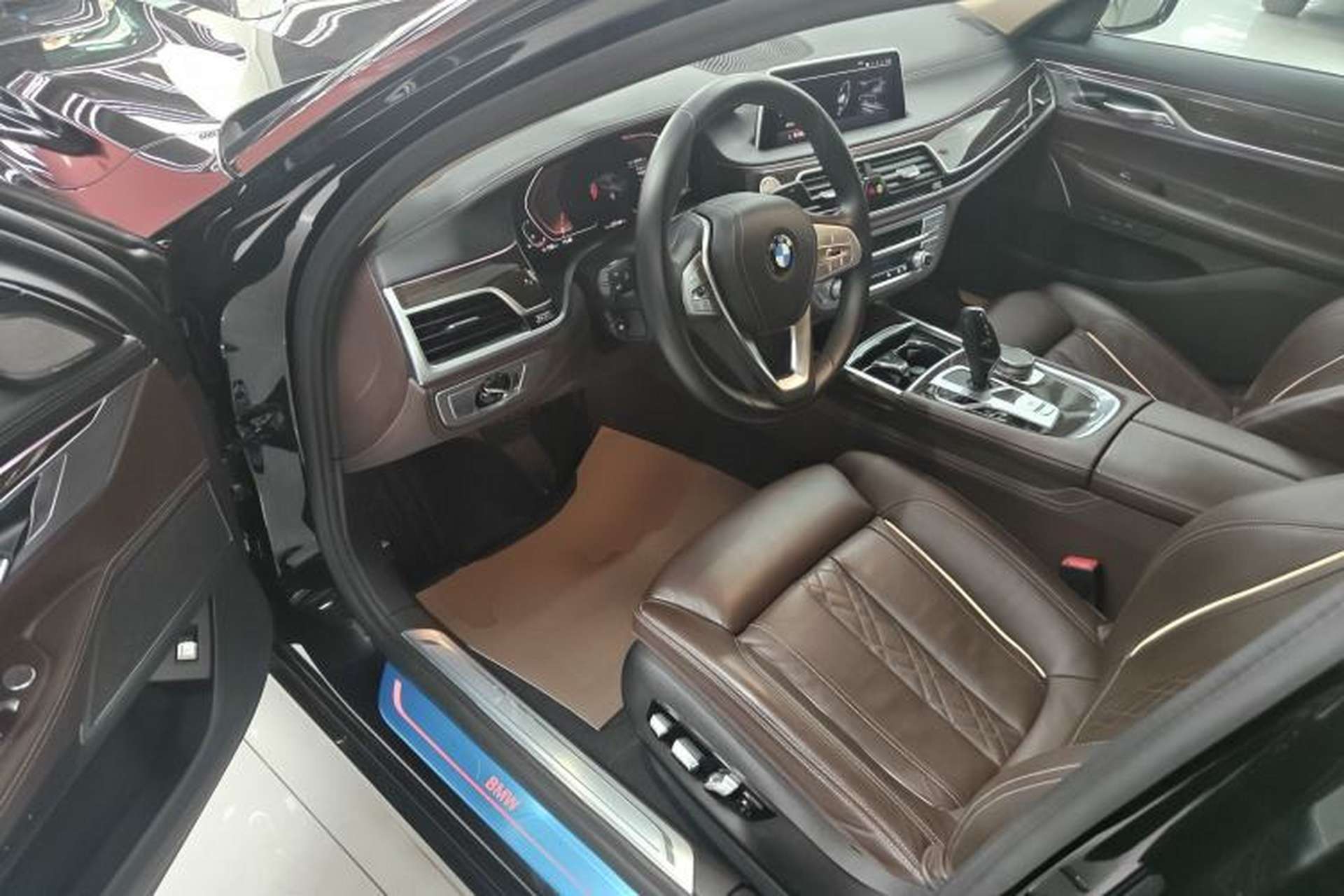 Used BMW 7 Series 2021 730Li Luxury Package Interior 3