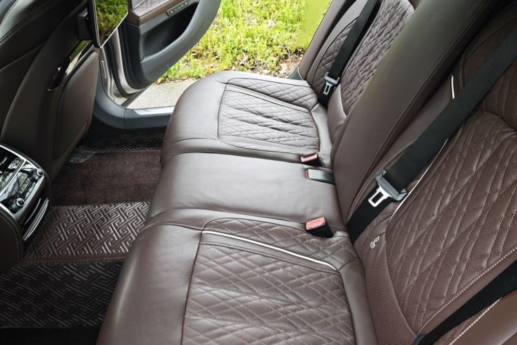 Used BMW 7 Series 2021 740Li Luxury Edition with Premium Package Interior 3