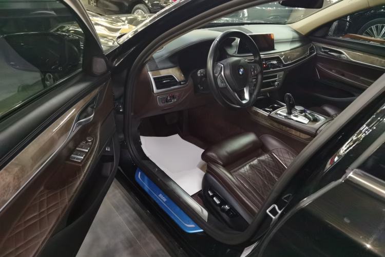 Used BMW 7 Series 2021 740Li Leading Edition Luxury Package Interior 3