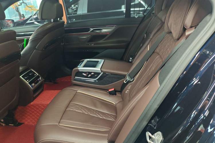 Used BMW 7 Series 2021 730Li M Sport Package Interior 4
