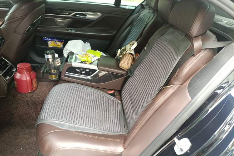 Used BMW 7 Series 2021 730Li M Sport Package Interior 4