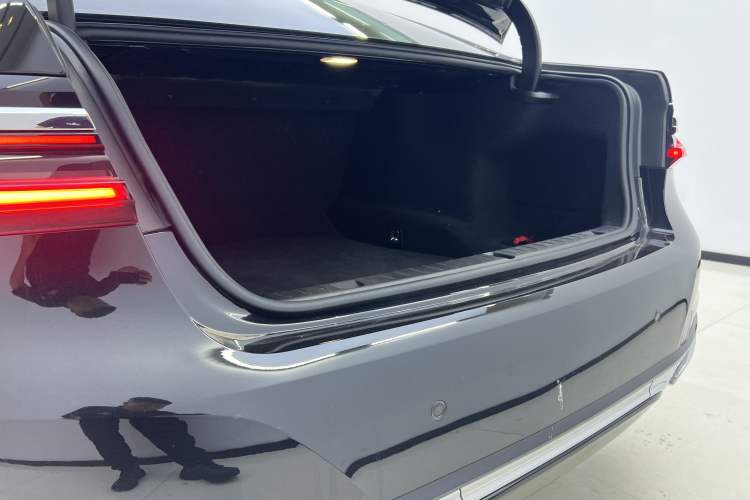 Used BMW 7 Series 2021 740Li xDrive Executive Luxury Package Interior 7