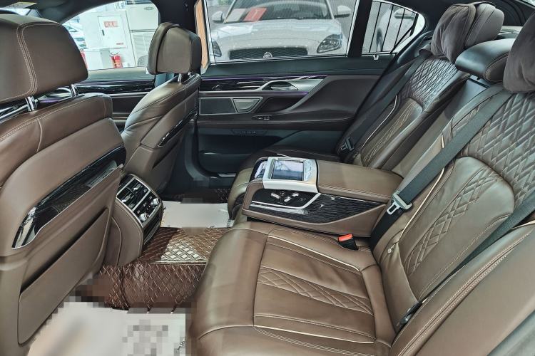 Used BMW 7 Series 2021 730Li M Sport Package Interior 8
