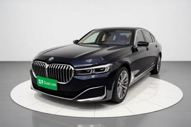 Ojetý BMW 7 Series 2021 740Li Leading Edition Luxury Package