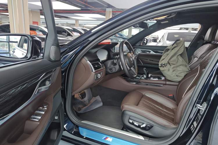 Used BMW 7 Series 2021 730Li M Sport Package Left Front Seat