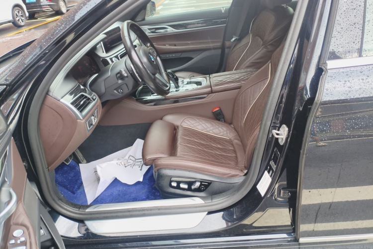 Used BMW 7 Series 2021 740Li Leading Model M Sport Package Left Front Seat