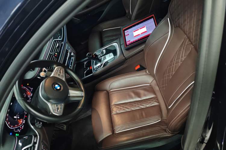 Used BMW 7 Series 2021 730Li M Sport Package Left Front Seat