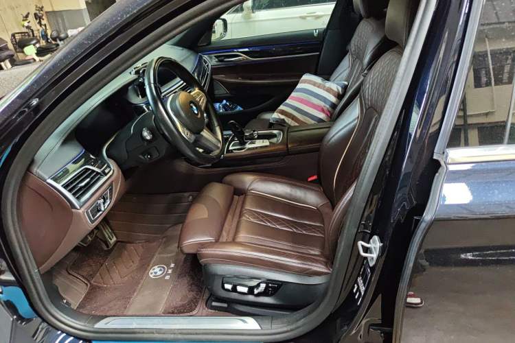 Used BMW 7 Series 2021 730Li M Sport Package Left Front Seat