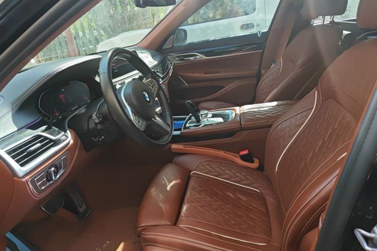 Used BMW 7 Series 2021 740Li xDrive Executive M Sport Package Left Front Seat