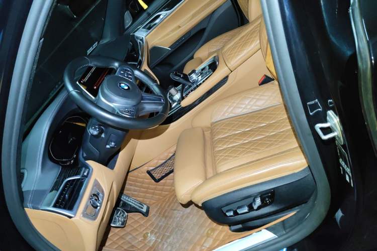 Used BMW 7 Series 2021 740Li Leading Model M Sport Package Left Front Seat