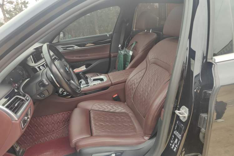Used BMW 7 Series 2021 740Li xDrive Executive M Sport Package Left Front Seat