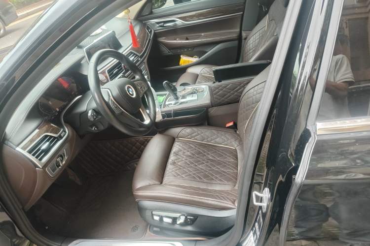 Used BMW 7 Series 2021 740Li Luxury Edition with Premium Package Left Front Seat