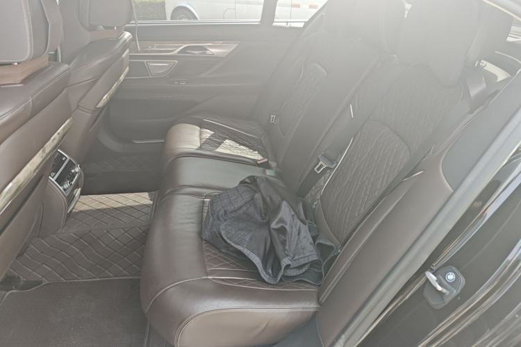 Used BMW 7 Series 2021 740Li Leading Edition Luxury Package Left Rear Seat