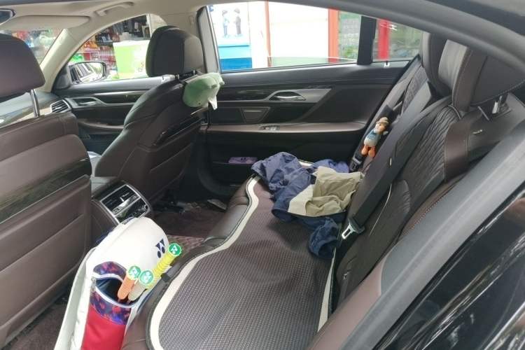 Used BMW 7 Series 2021 730Li Luxury Package Left Rear Seat