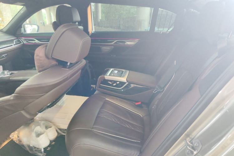 Used BMW 7 Series 2021 730Li M Sport Package Left Rear Seat