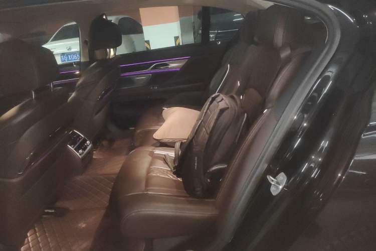 Used BMW 7 Series 2021 730Li Luxury Package Left Rear Seat