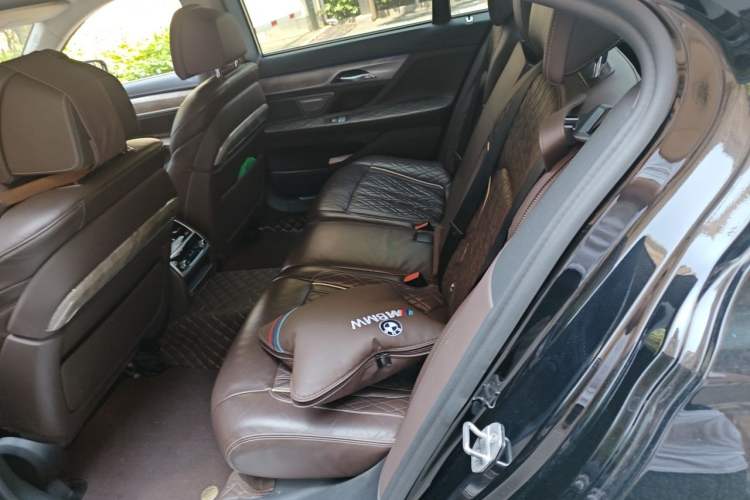 Used BMW 7 Series 2021 740Li Leading Edition Luxury Package Left Rear Seat