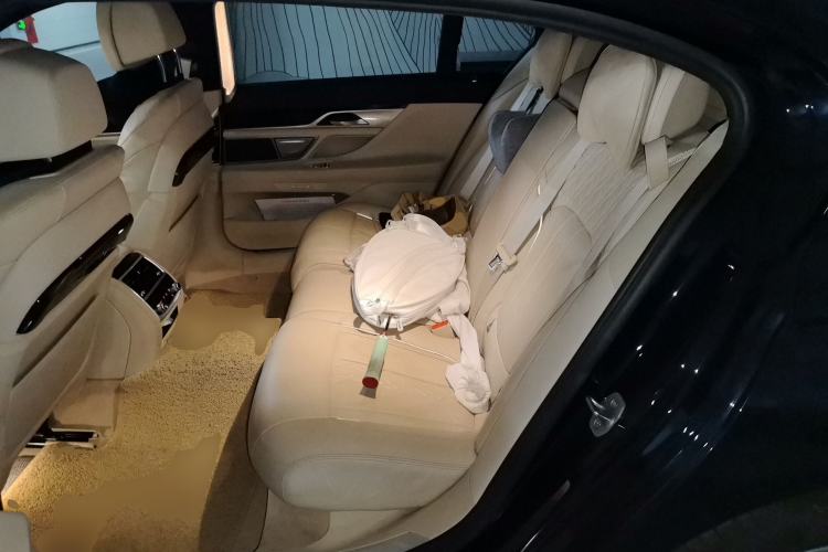 Used BMW 7 Series 2021 730Li M Sport Package Left Rear Seat