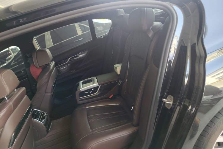 Used BMW 7 Series 2021 730Li M Sport Package Left Rear Seat