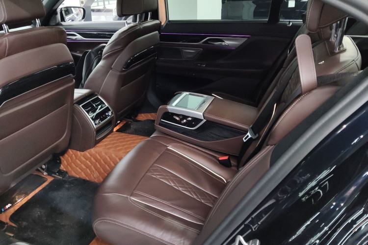Used BMW 7 Series 2021 730Li M Sport Package Left Rear Seat