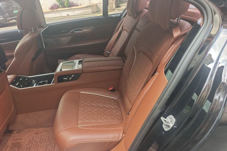 Used BMW 7 Series 2021 740Li xDrive Executive Luxury Package Left Rear Seat