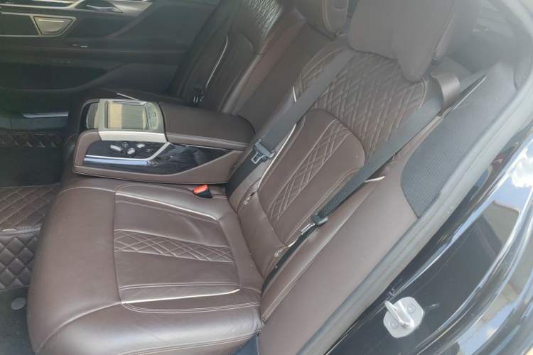 Used BMW 7 Series 2021 730Li M Sport Package Left Rear Seat