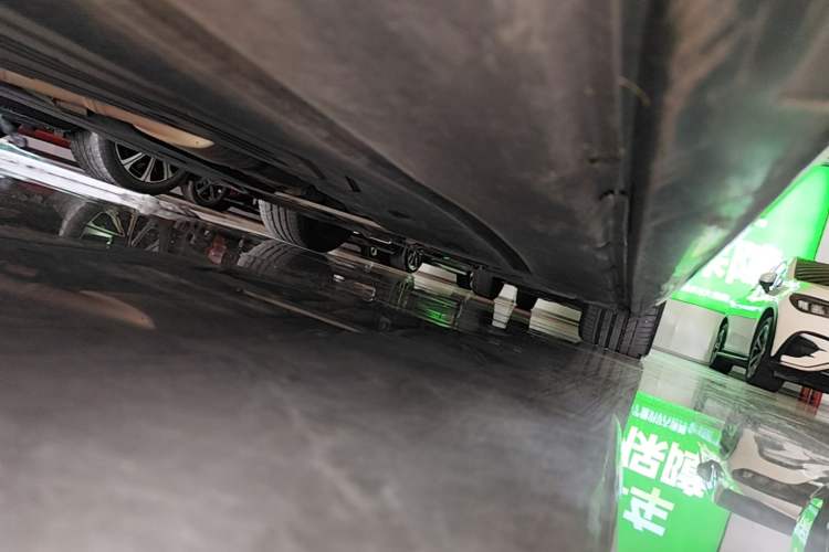Used BMW 7 Series 2021 730Li M Sport Package Left Side Sill
