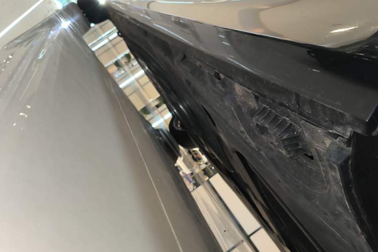 Used BMW 7 Series 2021 730Li Luxury Package Left Side Sill