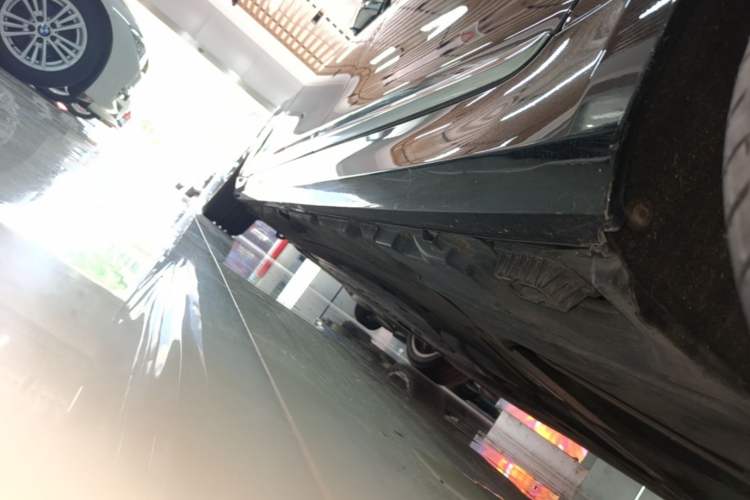 Used BMW 7 Series 2021 730Li Luxury Package Left Side Sill