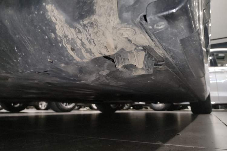 Used BMW 7 Series 2021 730Li M Sport Package Left Side Sill