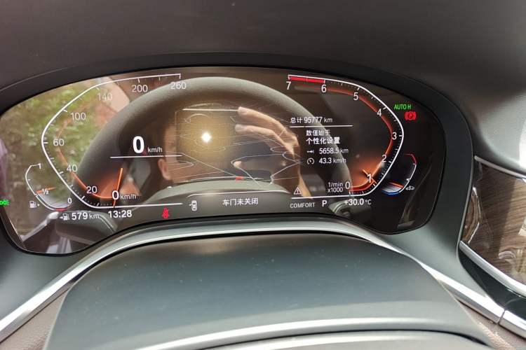 Used BMW 7 Series 2021 730Li Luxury Package Odometer Close Up