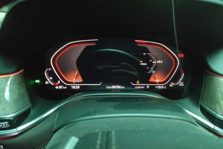 Used BMW 7 Series 2021 740Li Leading Edition Luxury Package Odometer Close Up