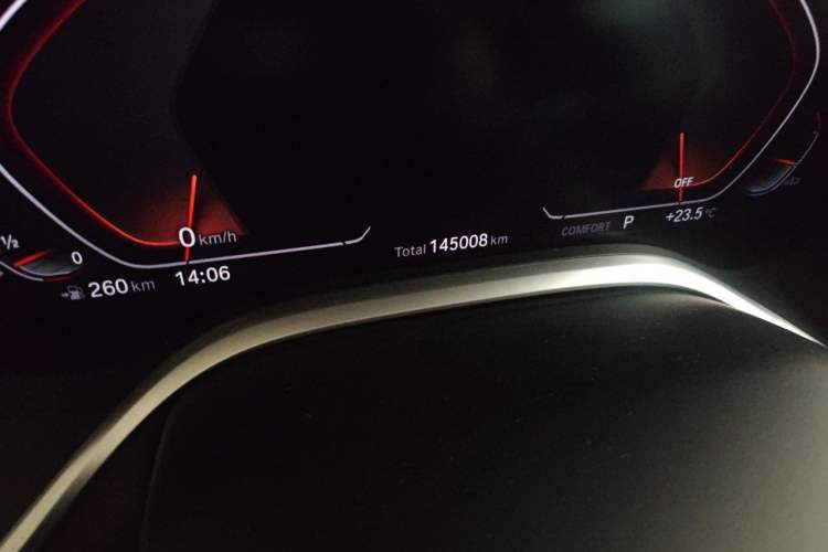 Used BMW 7 Series 2021 730Li Luxury Package Odometer Close Up