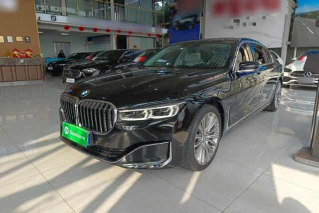 Ojetý BMW 7 Series 2021 740Li Leading Edition Luxury Package