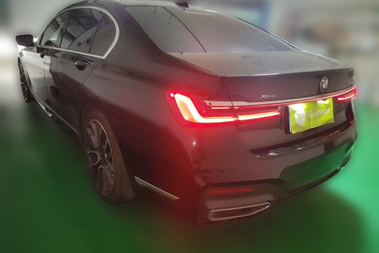 Used BMW 7 Series 2021 740Li xDrive Executive M Sport Package Rear Left 45 Deg