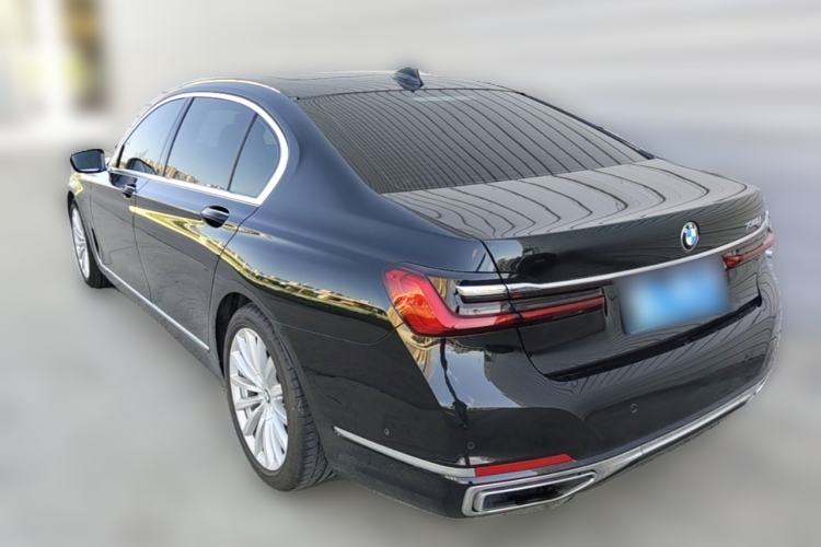 Used BMW 7 Series 2021 730Li Luxury Package Rear Left 45 Deg
