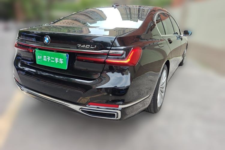 Used BMW 7 Series 2021 730Li Luxury Package Rear Right 45 Deg