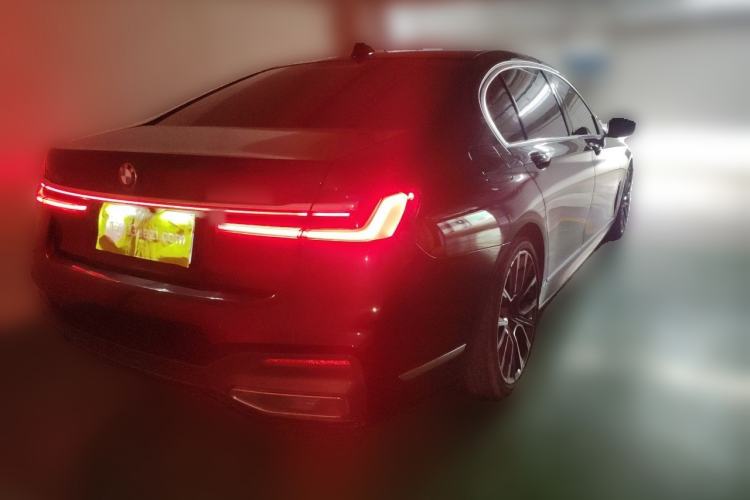 Used BMW 7 Series 2021 740Li xDrive Executive M Sport Package Rear Right 45 Deg