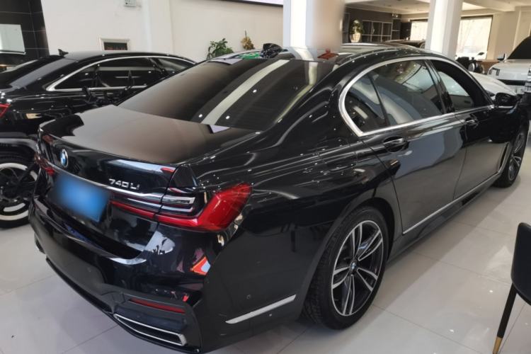 Used BMW 7 Series 2021 730Li M Sport Package Rear Right 45 Deg