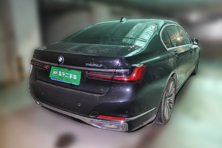 Used BMW 7 Series 2021 740Li Leading Edition Luxury Package Rear Right 45 Deg