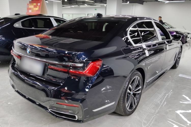 Used BMW 7 Series 2021 730Li M Sport Package Rear Right 45 Deg