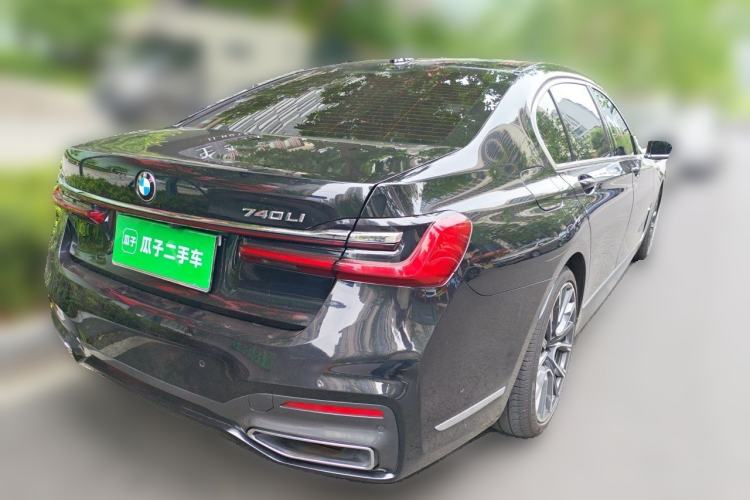 Used BMW 7 Series 2021 740Li Luxury Edition M Sport Package Rear Right 45 Deg