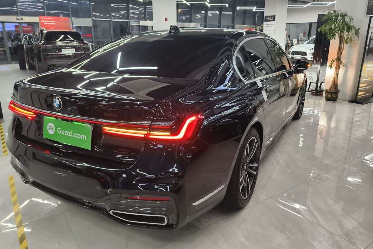 Used BMW 7 Series 2021 730Li M Sport Package Rear Right 45 Deg