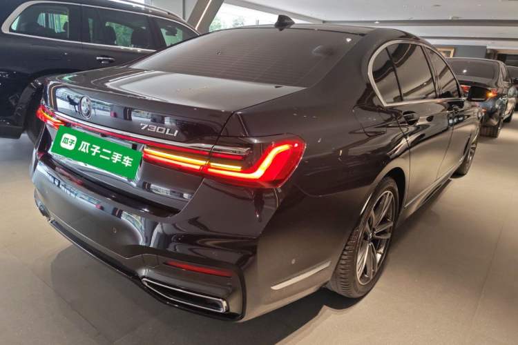 Used BMW 7 Series 2021 730Li M Sport Package Rear Right 45 Deg
