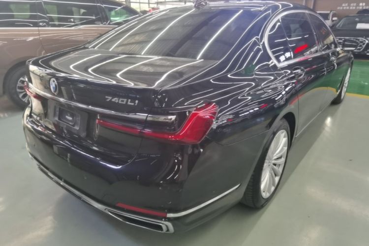 Used BMW 7 Series 2021 730Li Luxury Package Rear Right 45 Deg
